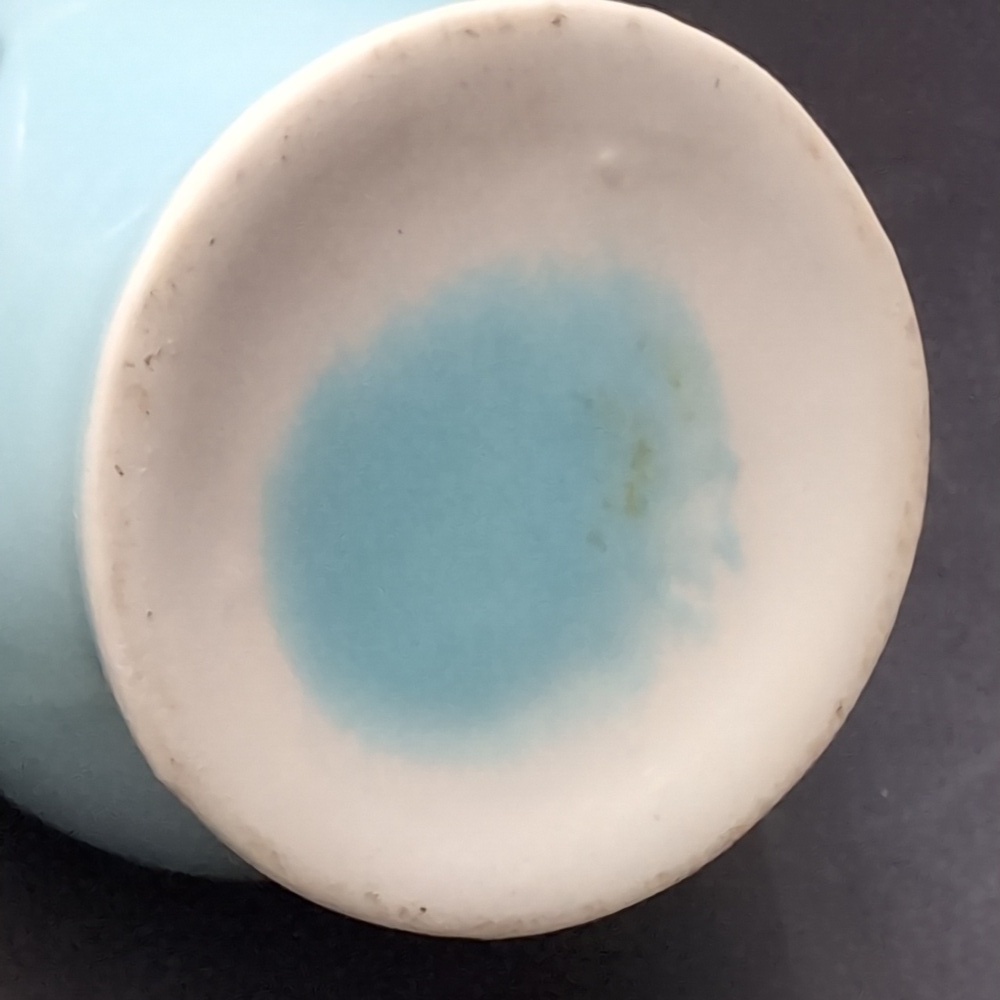 Vintage Mini Sky-blue Ceramic Lidded Ginger Jar With Floral Design. - Picture 7 of 10